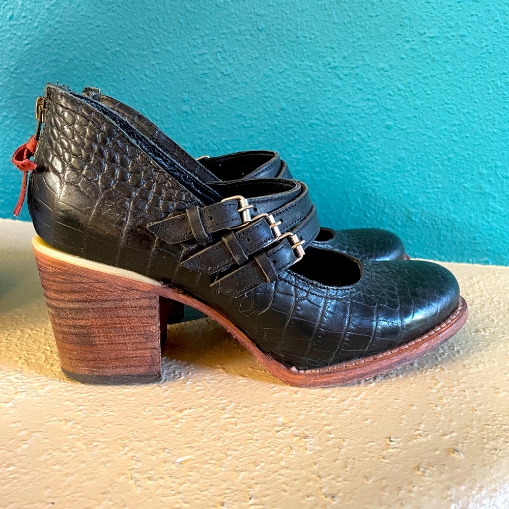 Freebird Ramsay Shoe in Black size 9
